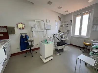 Zubarska ordinacija za najam u centru Rijeke - 3