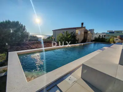 Zadar, Kožino - Fully furnished luxury apartment 100 meters from the beach, with a heated pool and sea view