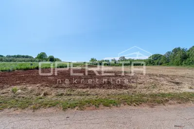 Landwirtschaftliches Grundstück 893 m², Brtonigla - ruhige Lage - 6
