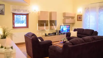Bjelolasica, resorts s 3 kuće za odmor, investicija - 22
