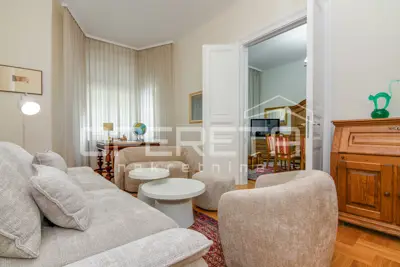 Apartment for rent in Donji grad, 90 m² - 1