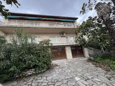 Selce, detached house 300 m², yard, garage, near the sea - 4