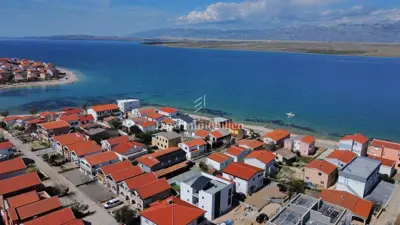 Otok Vir - kuća sa šest stambenih jedinica 70 m od mora - 15