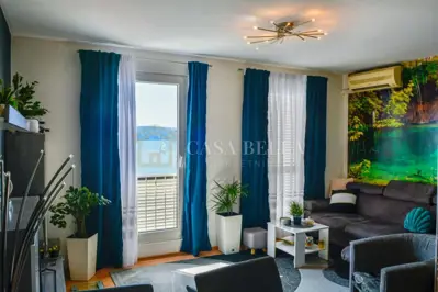 SENJ – Namješten 2S+DB u trećem redu do mora, s prekrasnim pogledom!