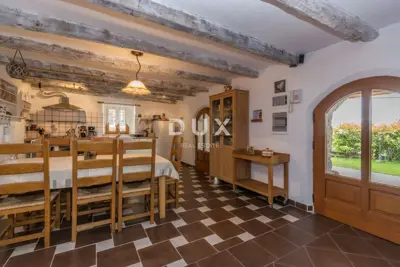 House 223 m², Poljane - sea view and pool - 17