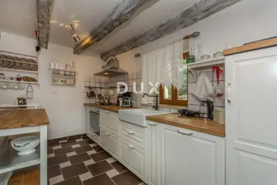 House 223 m², Poljane - sea view and pool - 16