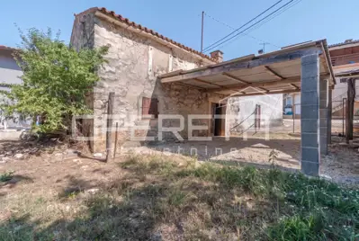 ISTRA, VIŽINADA (Umgebung) - Haus zur Renovierung