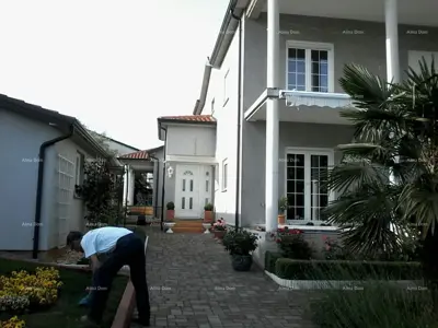 House in Umag, sea view and landscaped yard