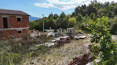 Baugrundstück, Pićan - ruhige Lage und Blick auf Učka - 2