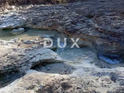 Poljoprivredno zemljište, Buzet - 2.963 m², blizu Staze sedam slapova - 3