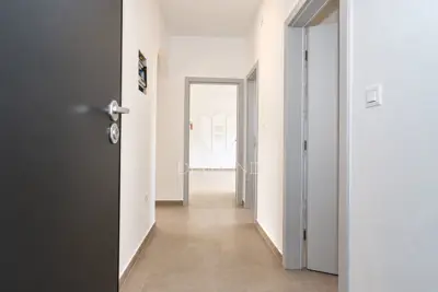 Pula, Moderne Wohnung mit zwei Schlafzimmern und Pool - 10