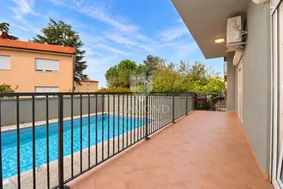 Pula, Moderne Wohnung mit zwei Schlafzimmern und Pool - 11