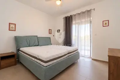 Pula, Moderne Wohnung mit zwei Schlafzimmern und Pool - 3