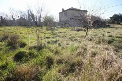 Zemljište 1 349 m², Sveti Kajo, mirna ulica blizu centra Solina