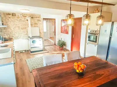 Kuća 300 m², Režanci - potpuno renovirana i namještena - 7