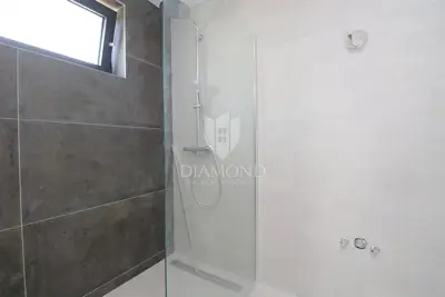 Wohnung zum Kauf in Crikvenica, 150 m² - 14