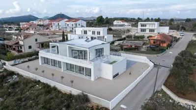 Vodice, novoizgrađen dvojni objekt, 2 etaže, vrt, bazen - 22