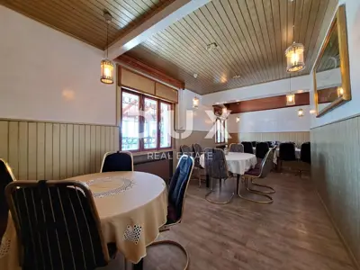 Wohn- und Geschäftsgebäude 542 m², Pobri - Meerblick - 10