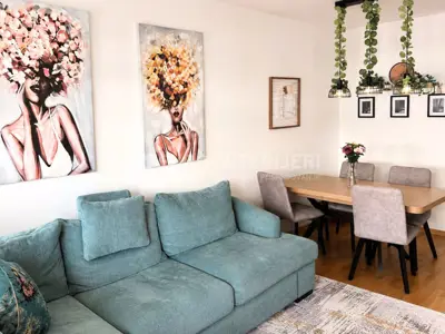 Zagreb, Lovinčićeva ul. , 2-room apartment 60 m², balcony + garage parking space, for rent
