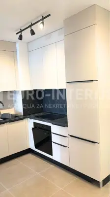Zagreb, Lovinčićeva ul. , 2-room apartment 60 m², balcony + garage parking space, for rent - 5