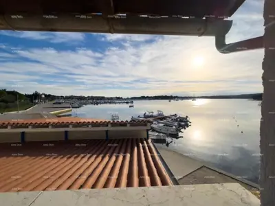 Wohn- und Geschäftsgebäude, Medulin - am Meer und Restaurant mit Terrasse - 16