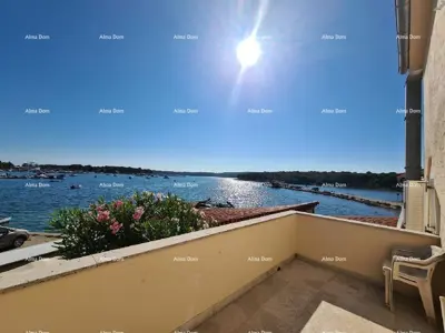Wohn- und Geschäftsgebäude, Medulin - am Meer und Restaurant mit Terrasse - 4