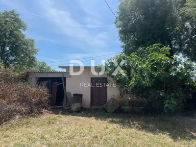 Haus 184 m², Barban - zur Renovierung und Grundstück 1.749 m² - 10