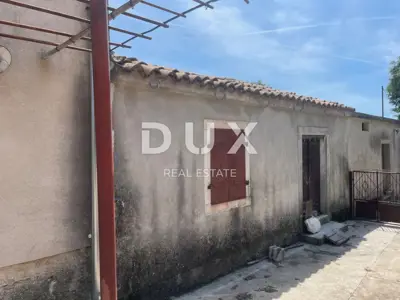 Haus 184 m², Barban - zur Renovierung und Grundstück 1.749 m² - 3