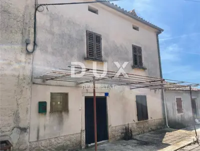 Haus 184 m², Barban - zur Renovierung und Grundstück 1.749 m²