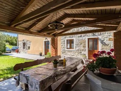Haus 230 m², Beram bei Pazin - ruhige Lage und großer Hof - 18
