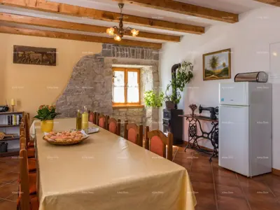 Haus 230 m², Beram bei Pazin - ruhige Lage und großer Hof - 22