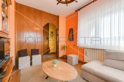 House 300 m², Donji Dragonožec, quiet family location - 19