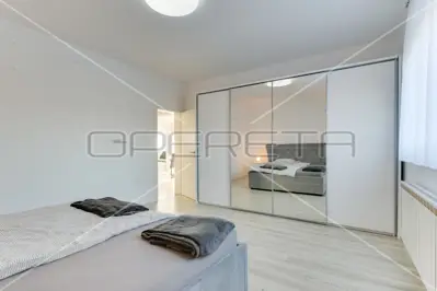 House 300 m², Donji Dragonožec, quiet family location - 12