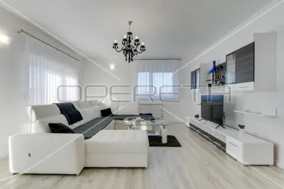 House 300 m², Donji Dragonožec, quiet family location
