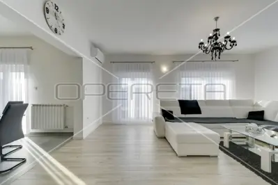 House 300 m², Donji Dragonožec, quiet family location - 9