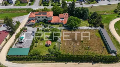 Imanje 900 m², Jastrebarsko - Okolica, blizu centra i izolirana lokacija - 2