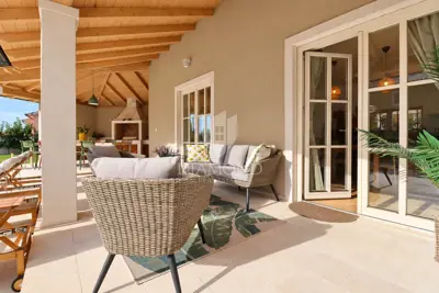 Villa 167 m², Svetvinčenat - Pool und überdachte Terrasse - 16
