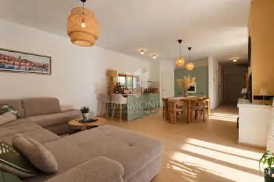 Villa 167 m², Svetvinčenat - Pool und überdachte Terrasse - 9