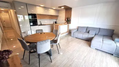 Apartman s bazenom na prestižnoj lokaciji! - 10