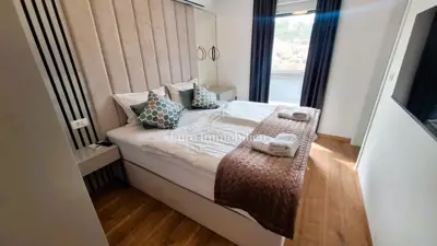 Apartman s bazenom na prestižnoj lokaciji! - 20