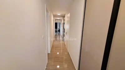 Apartman s bazenom na prestižnoj lokaciji! - 11