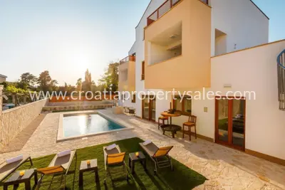 Vila 464 m², Kaštela - 50 m od mora i pogled na more - 14