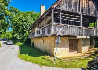 Haus 270 m², Bosiljevo - traditionelles Haus zur Adaptierung