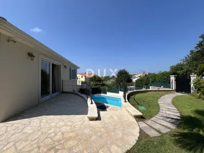 House 180 m², Poreč - heated pool and 3 parking spaces - 9