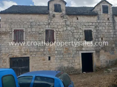 Kuća, Brač, 250 m², 248 000 € - 9