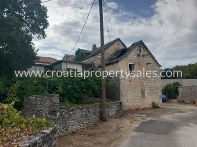 Kuća, Brač, 250 m², 248 000 €