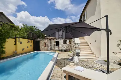 Pazin, surrounding area, stone beauty with two pools - 3
