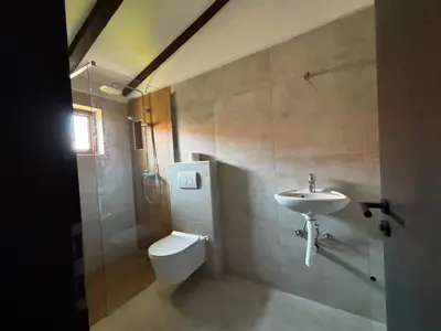 Steinhaus 211 m², Višnjan - Hof und Pool - 7