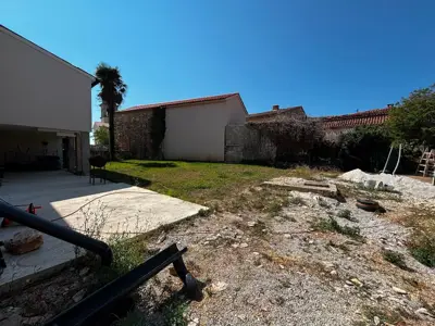Steinhaus 211 m², Višnjan - Hof und Pool - 13