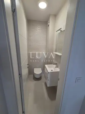 Novalja, moderna novogradnja, stan A2/Z1, NKP 75 m² - 2